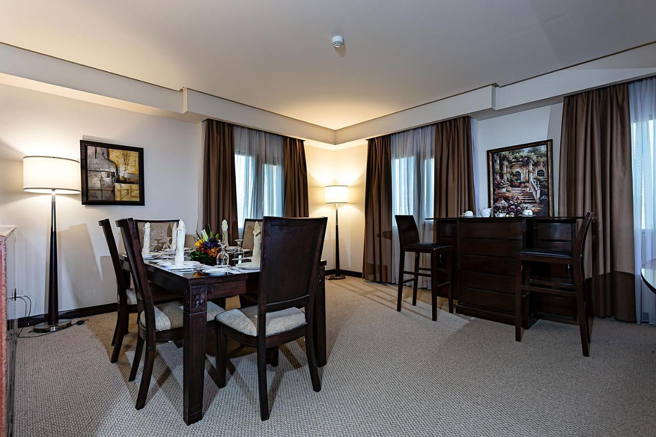 Monroe Hotel & Suites Манама Екстер'єр фото