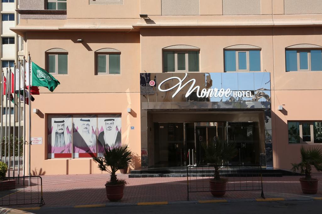 Monroe Hotel & Suites Манама Екстер'єр фото