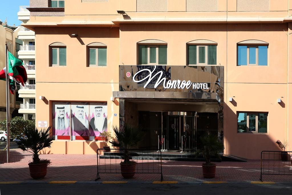 Monroe Hotel & Suites Манама Екстер'єр фото