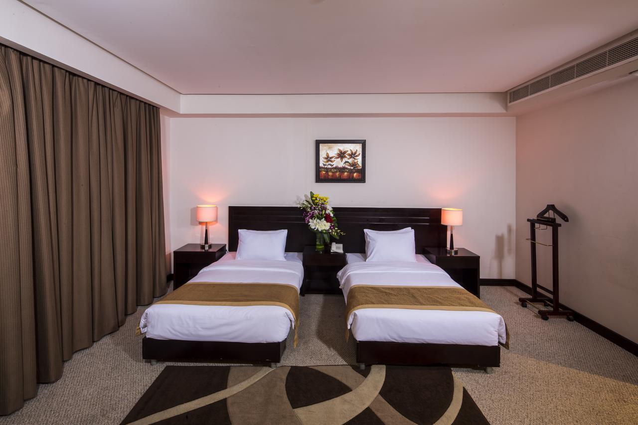 Monroe Hotel & Suites Манама Екстер'єр фото