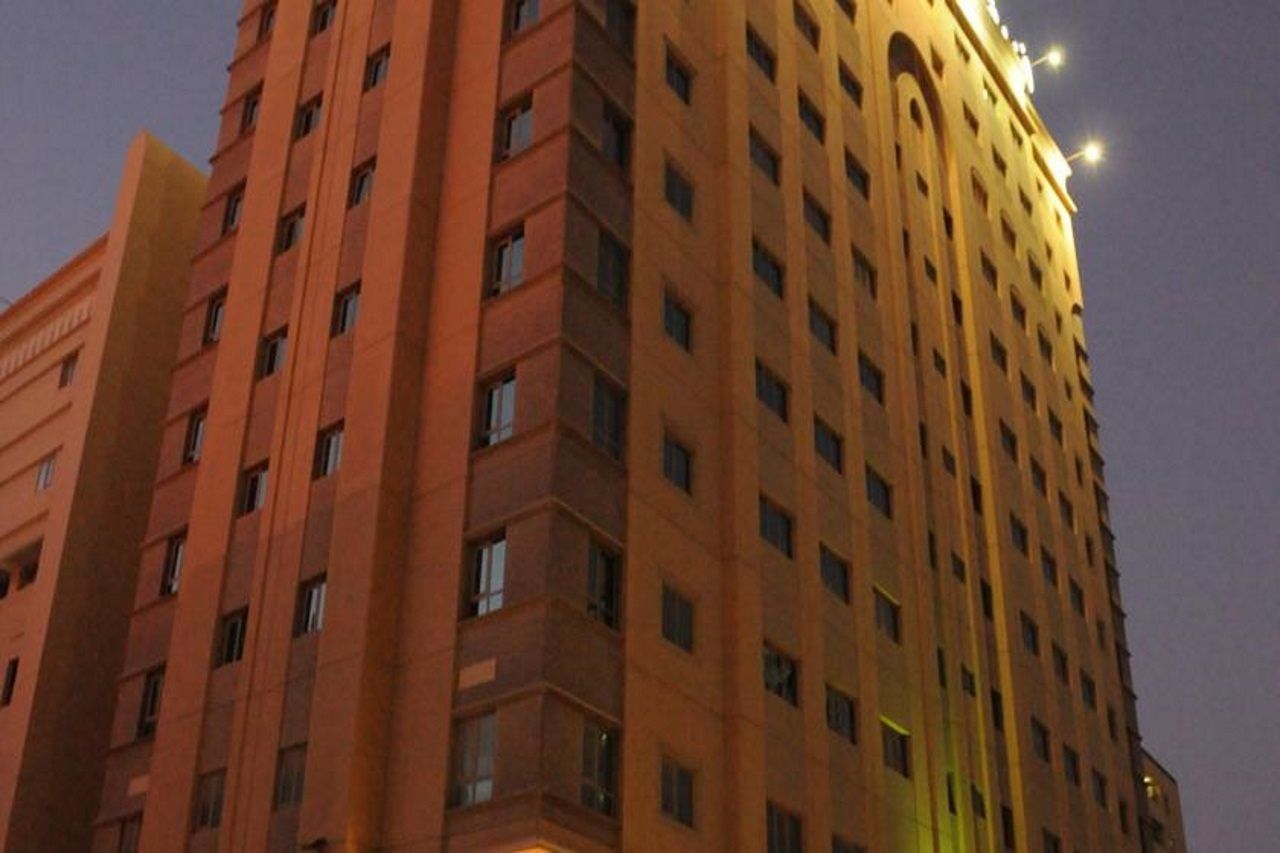 Monroe Hotel & Suites Манама Екстер'єр фото